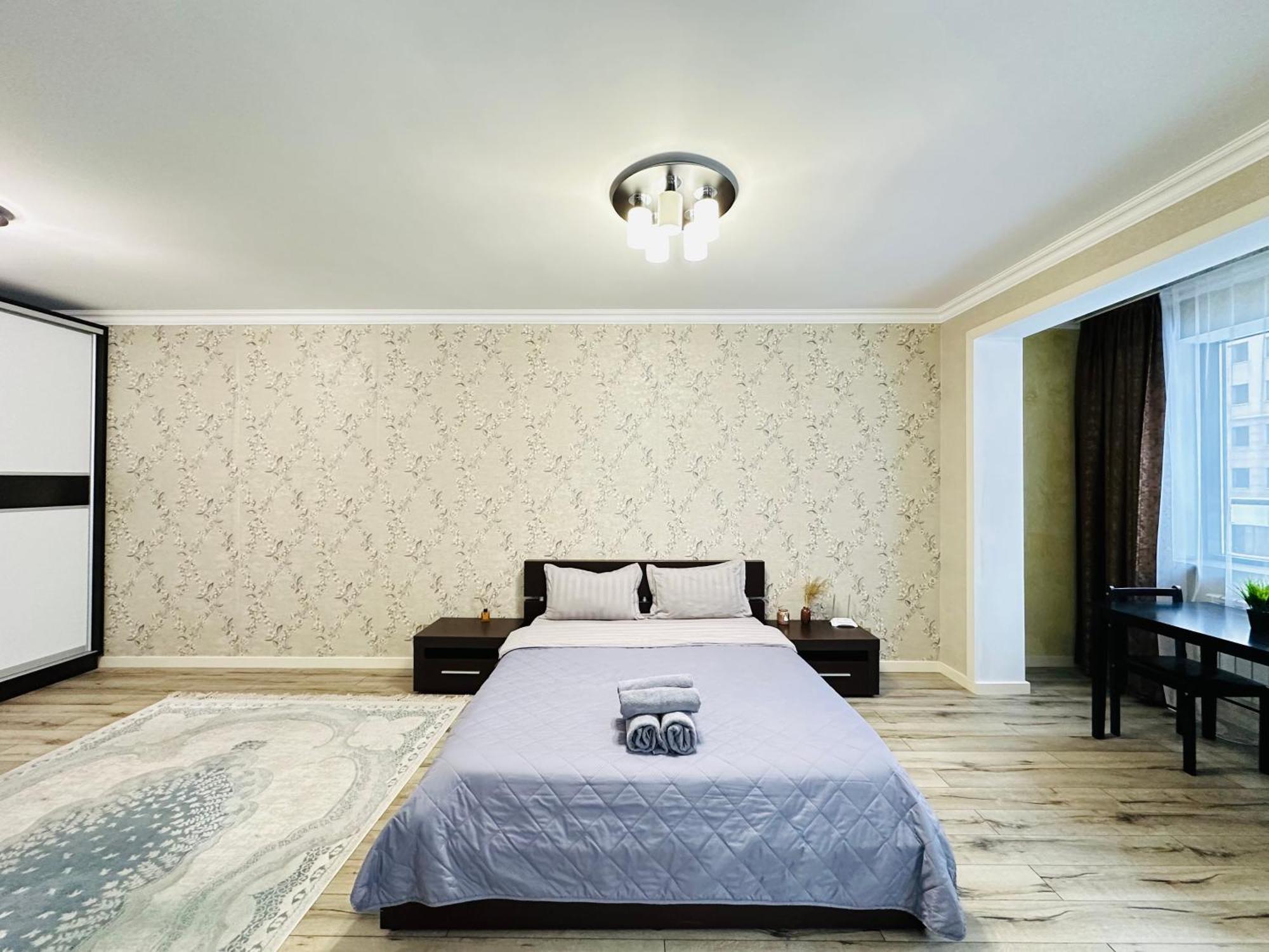 Vostochnyi Park Apartament In The Center Of Almaty Appartement Buitenkant foto